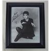 Image 1 : Liza Minnelli Autographed/Signed 8" X 10" B/W Photograph