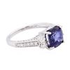 Image 2 : 14KT White Gold 2.90ct Sapphire and Diamond Ring