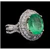 Image 2 : 14KT Yellow Gold GIA Certified 5.60ct Emerald and Diamond Ring