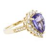 Image 2 : 14KT Yellow Gold 2.86ct Tanzanite and Diamond Ring