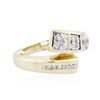 Image 2 : 14KT Two-Tone Gold 0.25ctw Diamond Ring