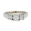 Image 1 : 14KT White Gold 0.84ctw Diamond Ring