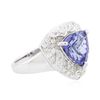 Image 2 : 14KT White Gold 5.22ct Tanzanite and Diamond Ring