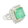 Image 2 : 14KT White Gold 11.78ct Emerald and Diamond Ring