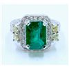 Image 1 : Y.DIAMOND 0.56CT / EMERALD 2.76CT, 14K W/G RING 6.54GRAM / DIAMOND RD 0.58CT