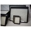 Image 2 : 16 Display Cases