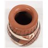 Image 2 : Mata Ortiz Polychrome Stylized Feather Olla, Soto