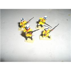 VINTAGE TOY SOLDIERS 4 TOTAL SOLDIERS *HAND PAINTED & PLASTIC*!! TOY SOLDIERS CAME OUT OF ESTATE!!
