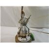 Image 2 : VINTAGE FRENCH PROCELAIN FIGURE LAMP
