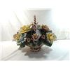 Image 2 : CAPODIMONTE LARGE FLOWER BASKET