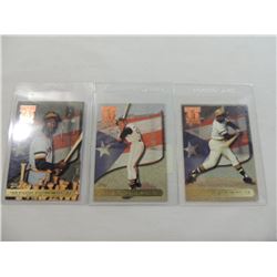 LOT 3 ROBERTO CLEMENTE BASEBALL CARDS