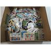 Image 2 : BOX LOT ASSORTED BASEBALL CARDS LOOSE