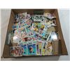 Image 2 : BOX LOT ASSORTED BASEBALL CARDS LOOSE