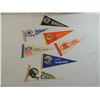 Image 2 : LOT 7 MINI VINTAGE FOOTBALL TEAM PENNANTS