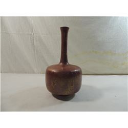VINTAGE DECORATIVE METAL VASE