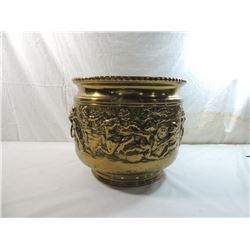 LARGE HAMMERED BRASS PLANTER BUCKET