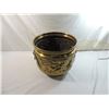Image 2 : LARGE HAMMERED BRASS PLANTER BUCKET