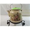 Image 2 : SMALL VINTAGE TEAPOT ON STAND
