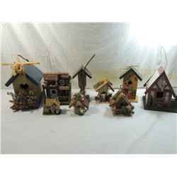 LOT 9 ASSORTED BIRD HOUSES