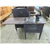 Image 1 : WHITE ROTORY USA SEWING MACHINE & TABLE