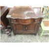 Image 2 : SMALL FRENCH PROV. SIDE TABLE END TABLE