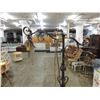 Image 2 : ANTIQUE METAL FLOOR LAMP