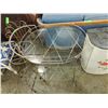 Image 2 : VINTAGE METAL OVAL BAR CART/ TEA CART
