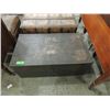 Image 1 : ANTIQUE TRAVEL TRUNK