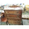 Image 2 : VINTAGE 4 DRAWER CHEST DRESSER
