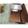 Image 2 : VINTAGE SIDE TABLE