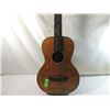 Image 5 : VINTAGE ACOUSTIC GUITAR
