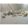 Image 1 : LOT 13 ASSORTED VINTAGE PIGGY BANKS & PIG FIGURES