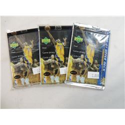 LOT 3 HOBBY BASKETBALL CARD PACKS
