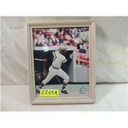 8X10 ROBERTO CLAMENTE PHOTO FRAMED