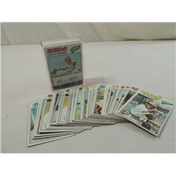 40 1977 TOPPS BASEBALL CARDS