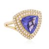 Image 4 : 14KT Yellow Gold 4.45ct Tanzanite and Diamond Ring