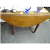 Image 1 : Drop Leaf Oak Table
