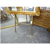 Image 1 : Brass Floor Easel