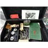 Image 3 : Singer Antique Featherweight Sewing Machine - Model 221 - w/All Accessories, Manuals & Case w/Keys -