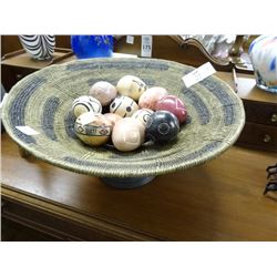 Decorator Bowl w/Eggs