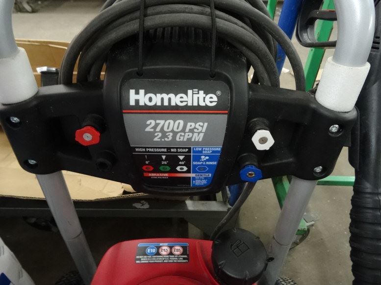 Homelite 2700 PSI Pressure Washer Homelite 2700 PSI Pressure Washer