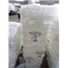 Image 1 : 12 Lidded Cambro Storage 4 Qt. - 12 Times the Money