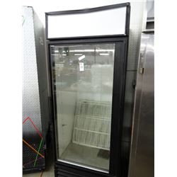 True Ref. Single Glass Door Merchandiser - Tested at 40 deg.