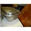 Image 2 : ALUMINUM ROASTING PAN WITH LID - VENTS ON SIDE ADJUSTABLE