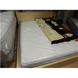 QUEEN MATTRESS