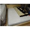 Image 1 : QUEEN MATTRESS