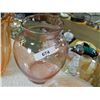 Image 2 : DEPRESSION GLASS - ROSE GLASS - VASE