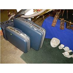 SAMSONITE SUIT CASES - 2