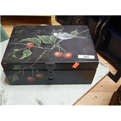 PAINTED METAL BOX WITH LID