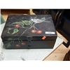 Image 1 : PAINTED METAL BOX WITH LID